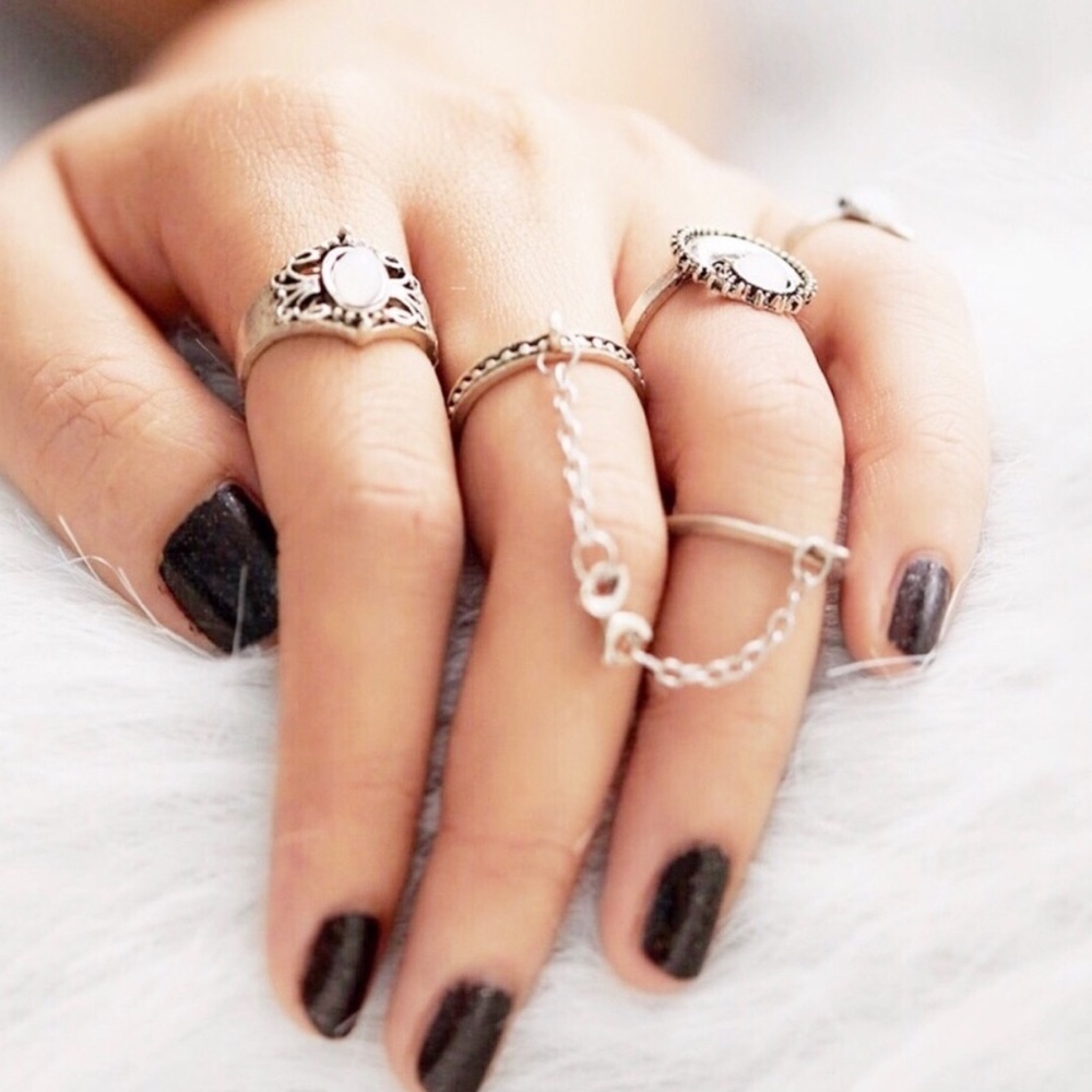 🌴🌴4 for $25🌴🌴 Crystal Moon Midi Rings